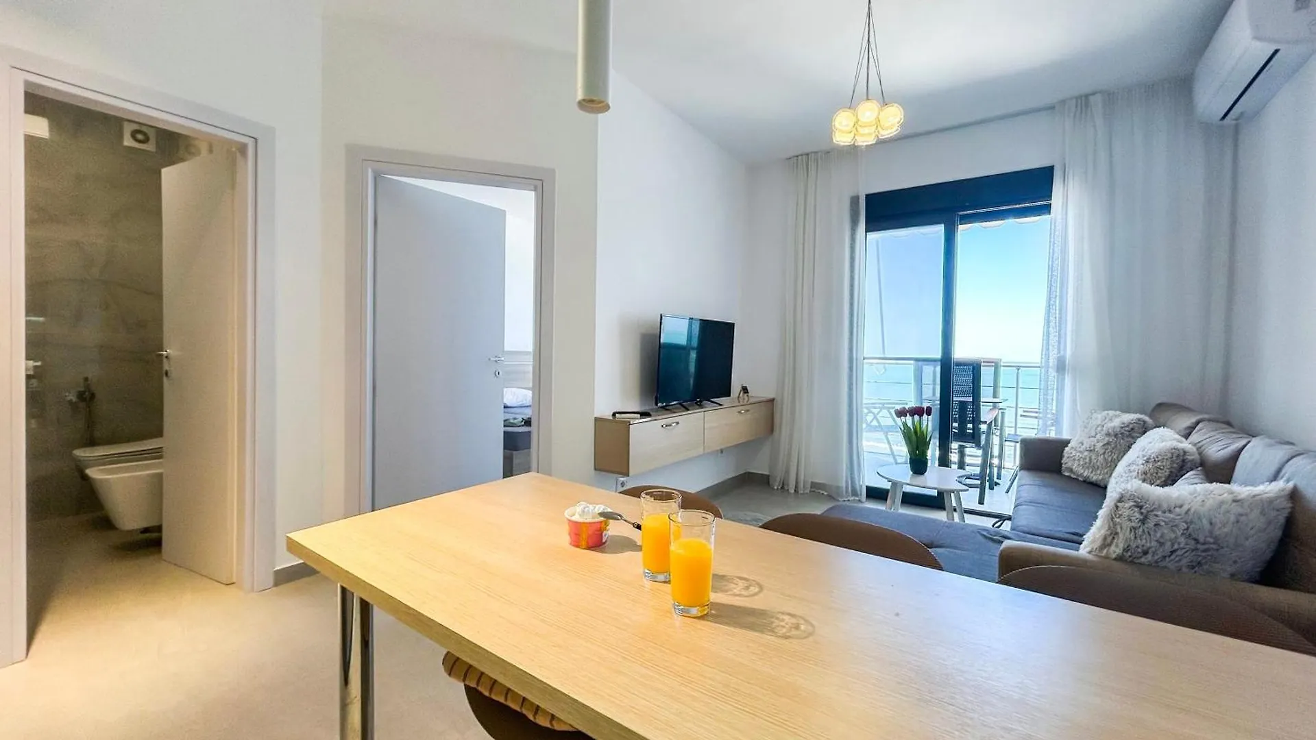 - Sunny - 892 Apartment Durres Albania